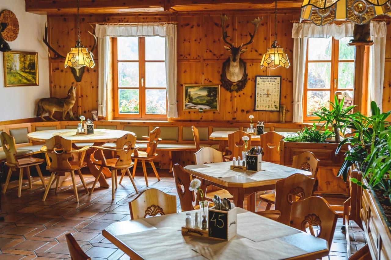 Gasthof Zum Jaegerwirt Hotel Mariazell Exterior photo